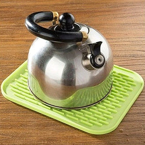 Hot ! Kitchen Silicone Heat Resistant Table Mat Non-slip Pot Pan Holder Pad Cushion Protect Table Tool  Heat Resistant Table