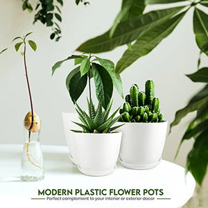 Utopia Home - Plant Pots with Drainage - 7/6.6/6/5.3/4.8 Inches Home Decor Flower Pots for Indoor Planter - Pack of 5 Plastic Planters , Cactus, Succulents Pot - White